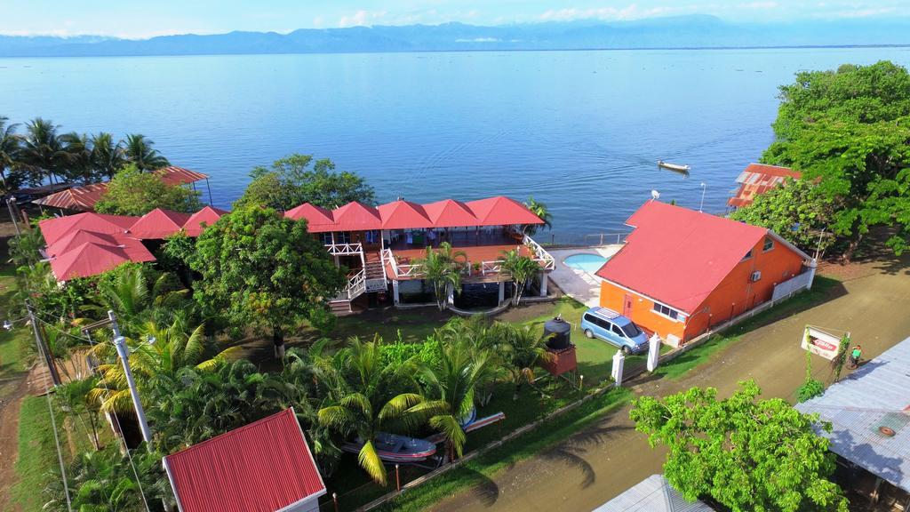 Chalet Castillo El Estor Εξωτερικό φωτογραφία